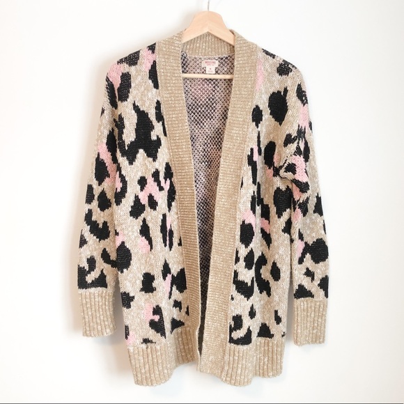 Mossimo Supply Co. Sweaters - 🍒 Mossimo leopard knit cardigan